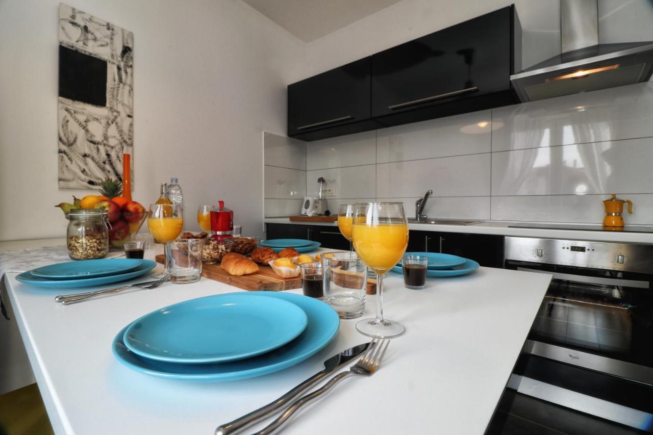 Kseni Accommodation โรวีน ภายนอก รูปภาพ