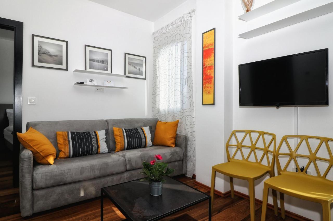 Kseni Accommodation โรวีน ภายนอก รูปภาพ